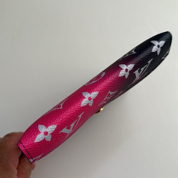 Louis Vuitton Spring in the City limited edition Kirigami medium pouch pochette - Picture 13 of 16